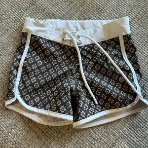 Acacia boys shorts